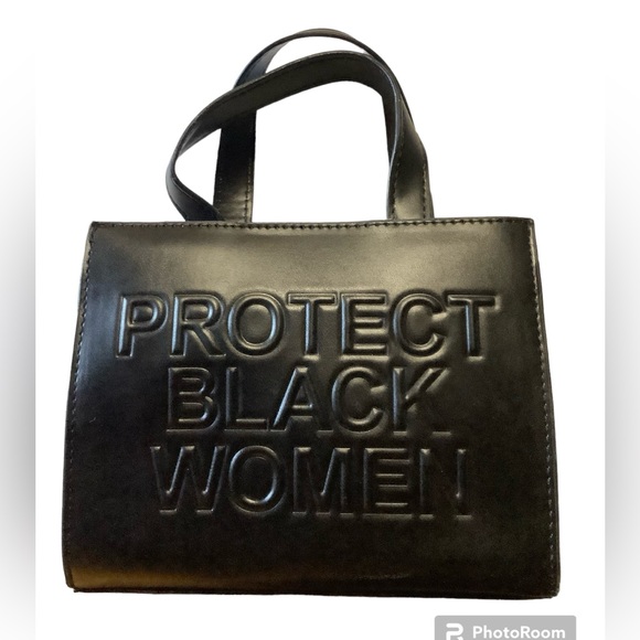 Purse - Picture 1 of 1